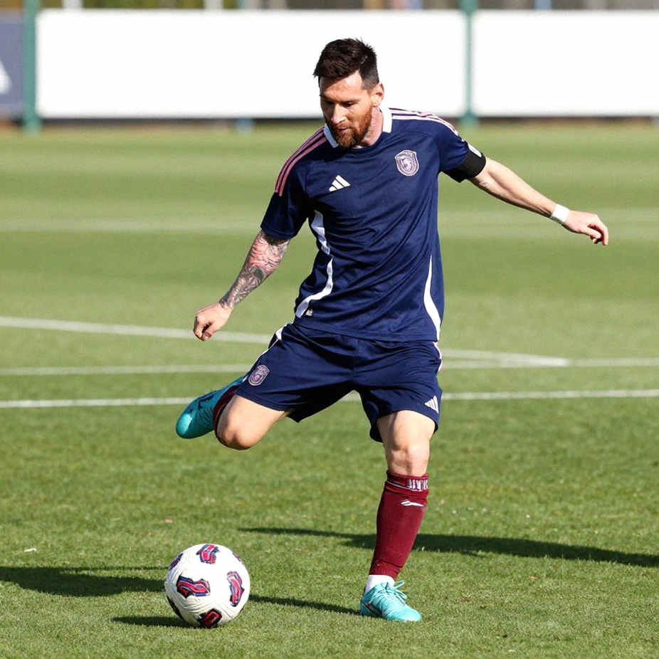 Gordon và câu chuyện 'trí tuệ' ở Barcelona: Khi phòng thay đồ trẻ cần một bộ não biết im lặng