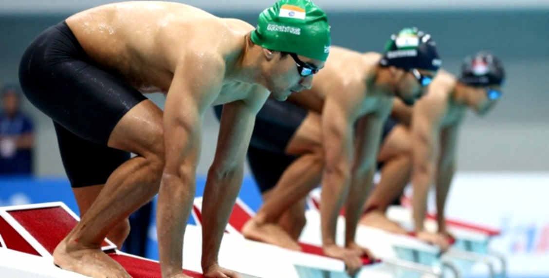 Đọc nhịp bơi trước khi đọc bảng huy chương