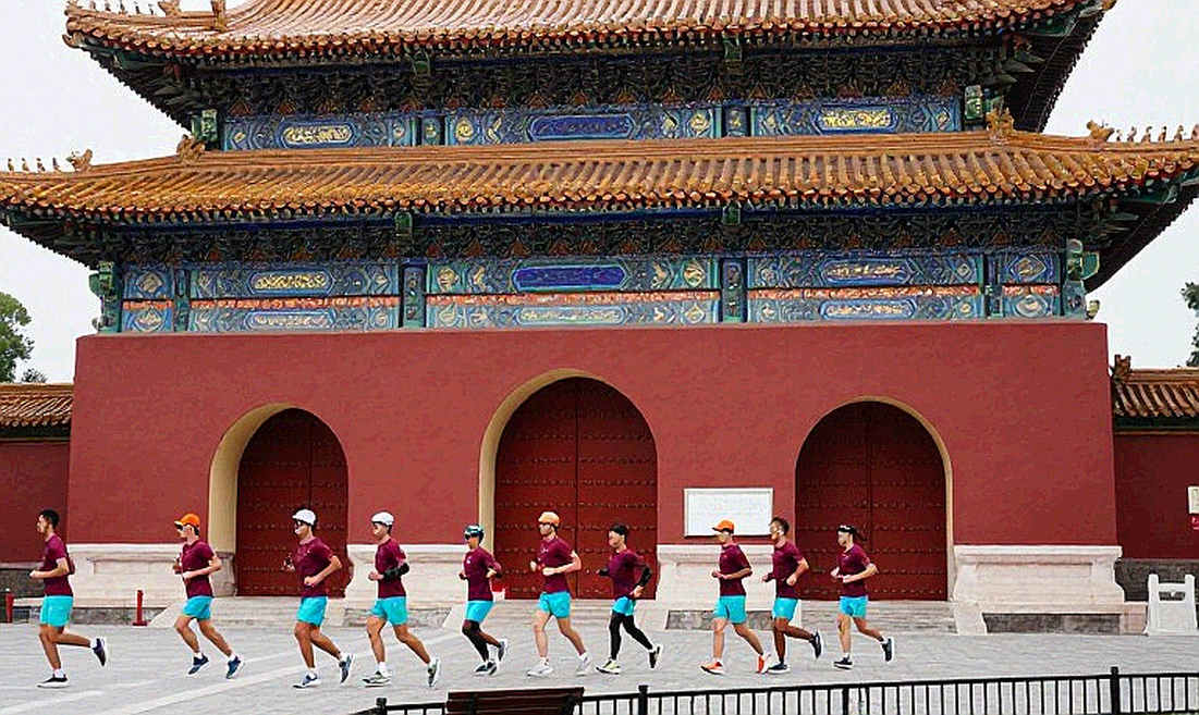Kỳ chuyển nhượng: bản báo cáo trống và dòng tiền thật Kỳ chuyển nhượng: bản báo cáo trống và dòng tiền thật