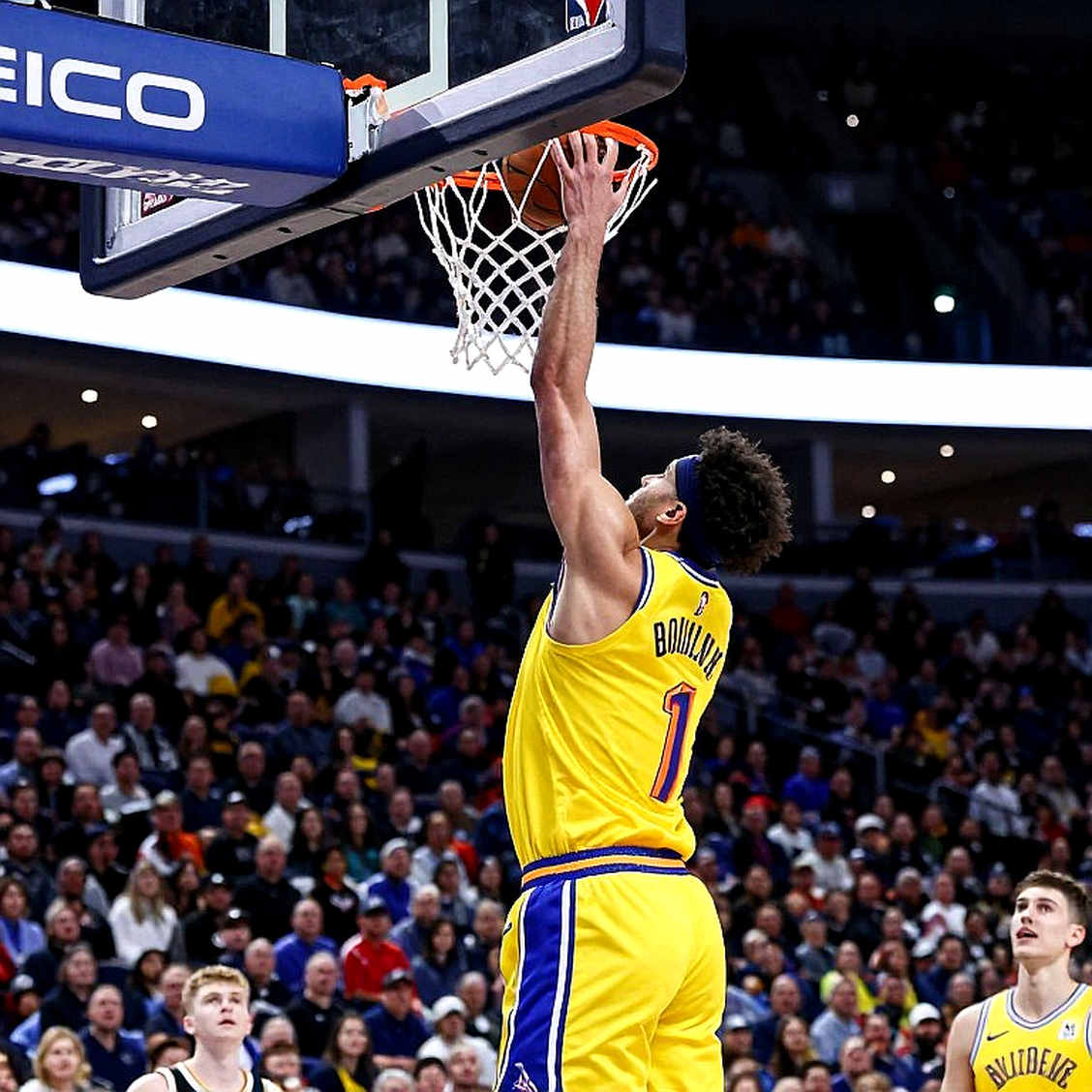 Basketball analysis with an empty framework: when data is absent, the transfer window grows louder Basketball analysis with an empty framework: when data is absent, the transfer window grows louder